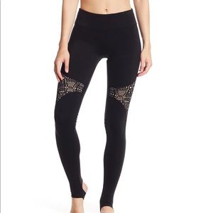 Alo Yoga Coast Legging